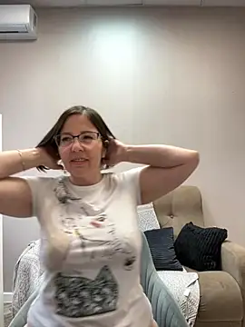 Snapshot of B_Bonya_m chatting on 5, 10, 2025 B Bonya m online show from 5, 10, 2025