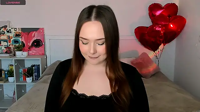 LittleKiitten online show from 6, 6, 2026
