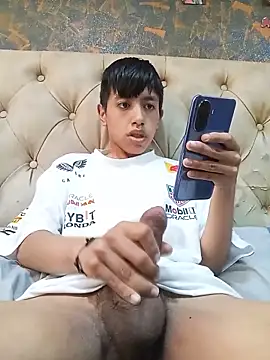 Snapshot of danuel23 chatting on 28, 5, 2026 danuel23 online show from 28, 5, 2026