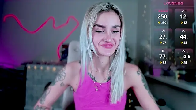 Snapshot of _Ravenaa chatting on 15, 12, 2024 Ravenaa online show from 15, 12, 2024