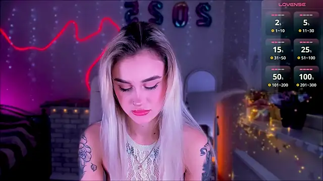 Snapshot of _Ravenaa chatting on 24, 1, 2025 Ravenaa online show from 24, 1, 2025