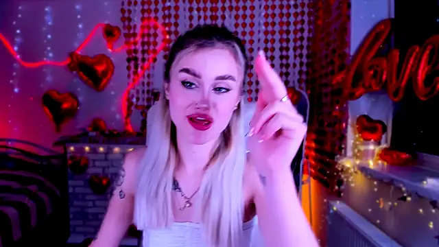 Snapshot of _Ravenaa chatting on 10, 2, 2025 Ravenaa online show from 10, 2, 2025