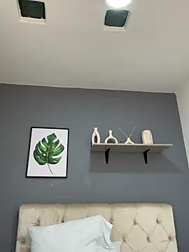 Snapshot of Soe_Lara chatting on 11, 9, 2025 Soe Lara online show from 11, 9, 2025