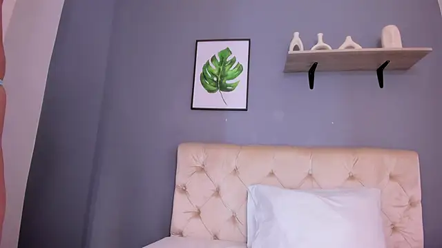 Snapshot of Soe_Lara chatting on 29, 9, 2025 Soe Lara online show from 29, 9, 2025