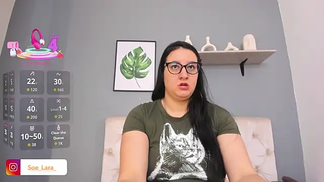 Snapshot of Soe_Lara chatting on 9, 10, 2025 Soe Lara online show from 9, 10, 2025