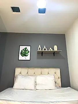 Snapshot of Soe_Lara chatting on 17, 11, 2025 Soe Lara online show from 17, 11, 2025