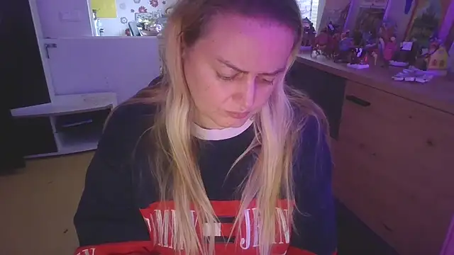 Meliss Official9 online show from 5, 12, 2025