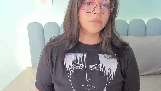 Snapshot of curvy_rousi chatting on 21, 10, 2025 curvy rousi online show from 21, 10, 2025