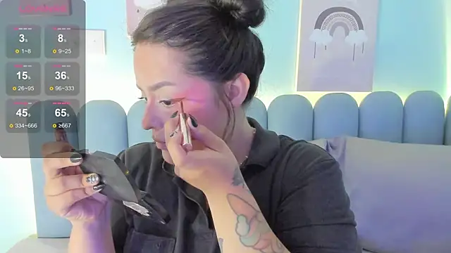 Snapshot of curvy_rousi chatting on 28, 10, 2025 curvy rousi online show from 28, 10, 2025