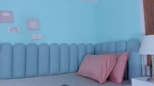 Snapshot of curvy_rousi chatting on 1, 11, 2025 curvy rousi online show from 1, 11, 2025