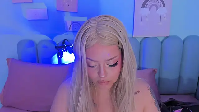 Snapshot of curvy_rousi chatting on 5, 11, 2025 curvy rousi online show from 5, 11, 2025