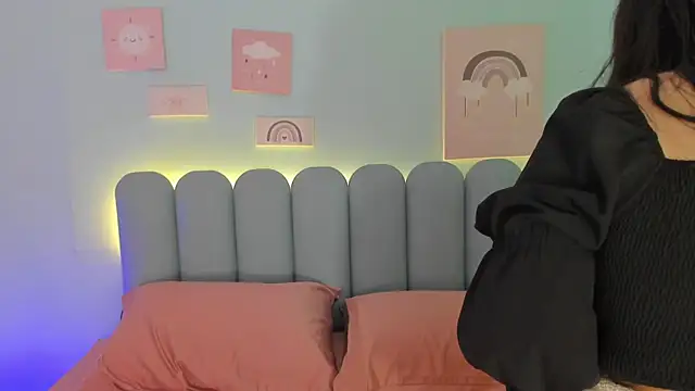 Snapshot of curvy_rousi chatting on 6, 11, 2025 curvy rousi online show from 6, 11, 2025