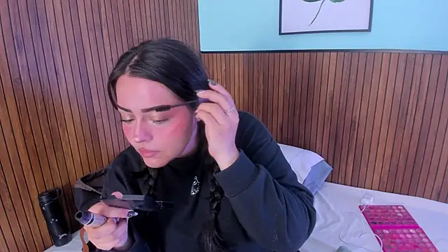 Snapshot of curvy_rousi chatting on 15, 11, 2025 curvy rousi online show from 15, 11, 2025