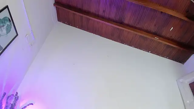 Sofi Vasquez online show from 10, 12, 2024