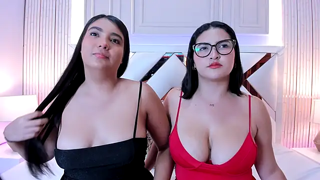 Snapshot of madeleine2112 chatting on 9, 9, 2025 madeleine2112 online show from 9, 9, 2025