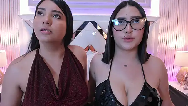 Snapshot of madeleine2112 chatting on 14, 12, 2025 madeleine2112 online show from 14, 12, 2025