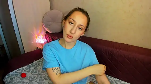 MelodyOfLovee online show from 27, 3, 2026