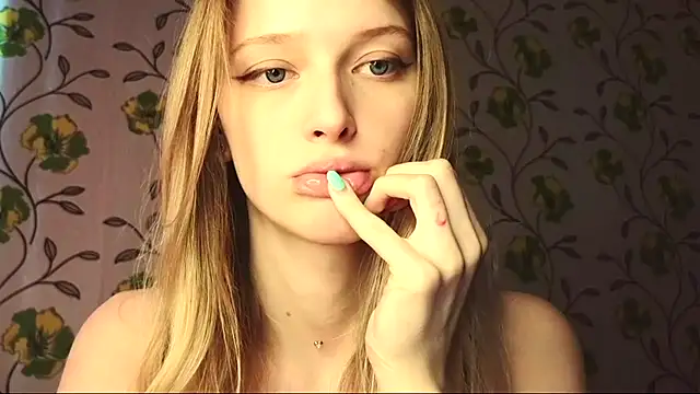 Evvie Summn1 online show from 12, 5, 2026