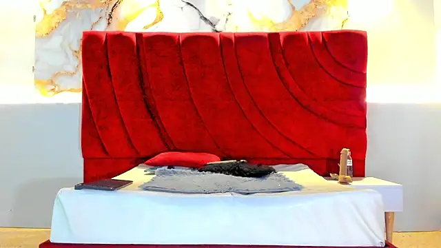 MAISE HILL1 online show from 12, 11, 2025