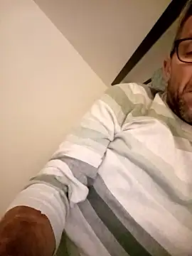 Snapshot of jonyfree1978 chatting on 10, 9, 2025 jonyfree1978 online show from 10, 9, 2025