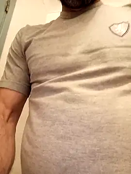 Snapshot of jonyfree1978 chatting on 18, 11, 2025 jonyfree1978 online show from 18, 11, 2025