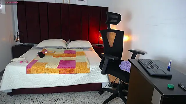 Zuzana21 online show from 3, 3, 2025