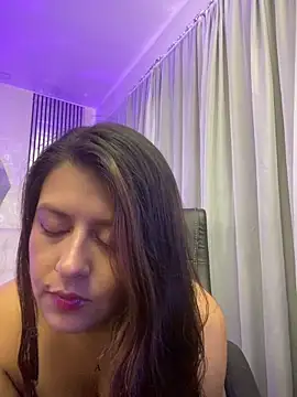Snapshot of liss_black chatting on 2, 5, 2026 liss black online show from 2, 5, 2026