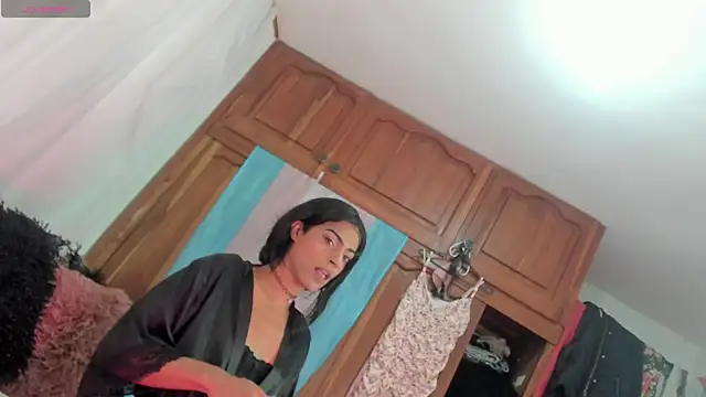 Itsme Daniela online show from 10, 10, 2025