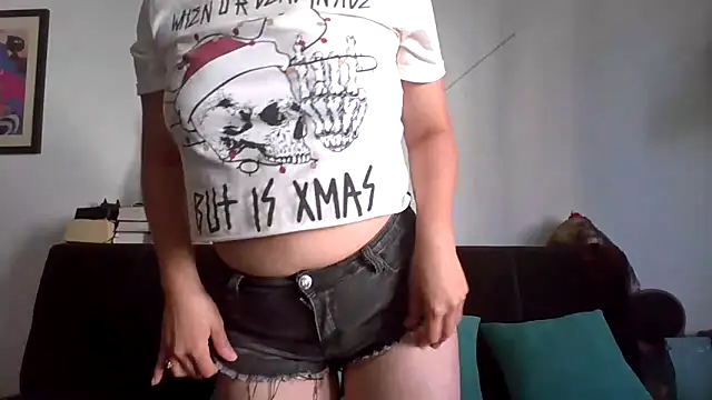 Snapshot of Tiramisu89 chatting on 14, 11, 2025 Tiramisu89 online show from 14, 11, 2025