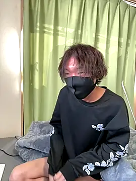 Snapshot of UKI06 chatting on 5, 12, 2024 UKI06 online show from 5, 12, 2024