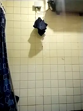 Snapshot of Polygamist chatting on 5, 2, 2026 Polygamist online show from 5, 2, 2026