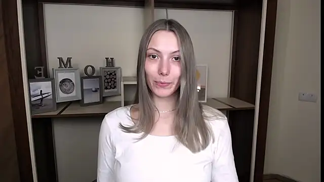 VanessaMay  online show from 4, 3, 2026