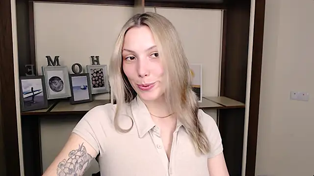 VanessaMay  online show from 25, 3, 2026