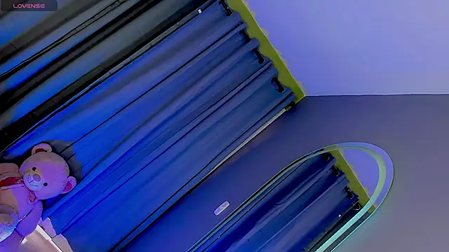 gatitavenecis online show from 6, 1, 2025