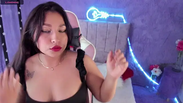 Snapshot of Diosa-afrodita chatting on 5, 3, 2025 Diosa-afrodita online show from 5, 3, 2025