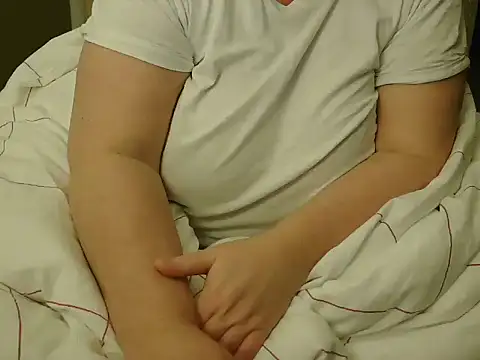 MarthaBriest online show from 8, 2, 2025