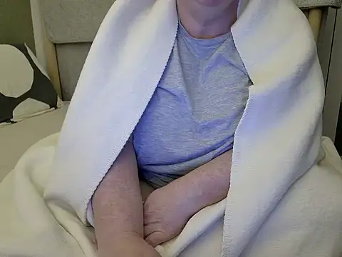 MarthaBriest online show from 11, 10, 2025