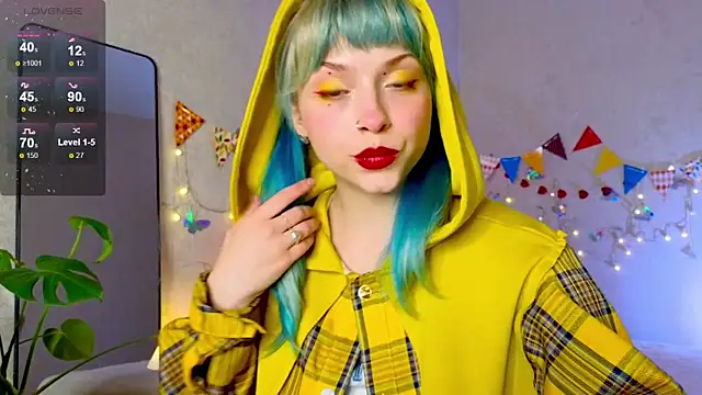 Snapshot of lavenderluxe chatting on 21, 10, 2025 lavenderluxe online show from 21, 10, 2025