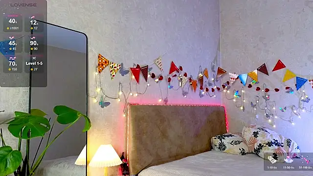 Snapshot of lavenderluxe chatting on 8, 11, 2025 lavenderluxe online show from 8, 11, 2025