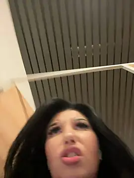 Snapshot of Tisha_Busty chatting on 20, 1, 2025 Tisha Busty online show from 20, 1, 2025