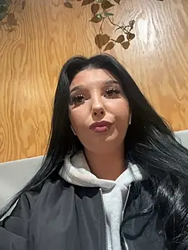 Snapshot of Tisha_Busty chatting on 9, 3, 2025 Tisha Busty online show from 9, 3, 2025