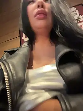 Tisha Busty online show from 27, 5, 2026