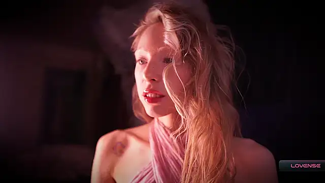 Snapshot of _Phantom_thread_ chatting on 19, 11, 2025 Phantom thread online show from 19, 11, 2025