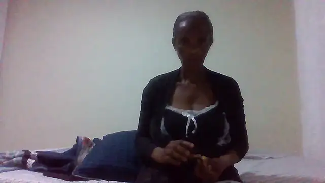 Snapshot of sweets_80 chatting on 6, 7, 2026 sweets 80 online show from 6, 7, 2026
