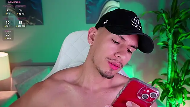 Snapshot of Aaronfox_x chatting on 18, 1, 2025 Aaronfox x online show from 18, 1, 2025