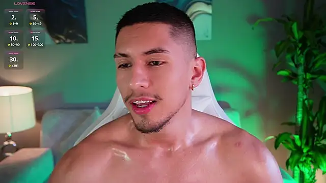 Snapshot of Aaronfox_x chatting on 19, 1, 2025 Aaronfox x online show from 19, 1, 2025