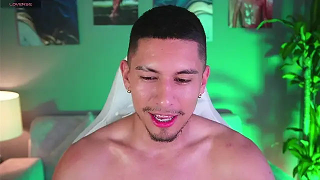 Snapshot of Aaronfox_x chatting on 21, 1, 2025 Aaronfox x online show from 21, 1, 2025