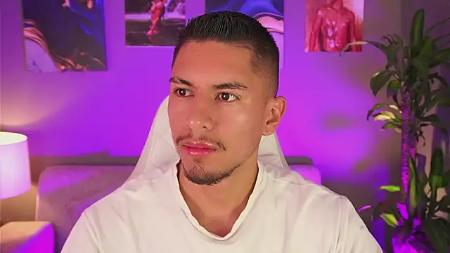 Snapshot of Aaronfox_x chatting on 28, 1, 2025 Aaronfox x online show from 28, 1, 2025