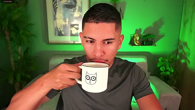 Snapshot of Aaronfox_x chatting on 14, 3, 2025 Aaronfox x online show from 14, 3, 2025