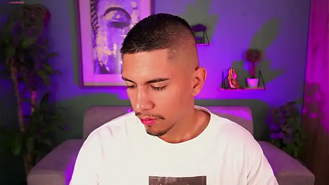 Snapshot of Aaronfox_x chatting on 19, 3, 2025 Aaronfox x online show from 19, 3, 2025